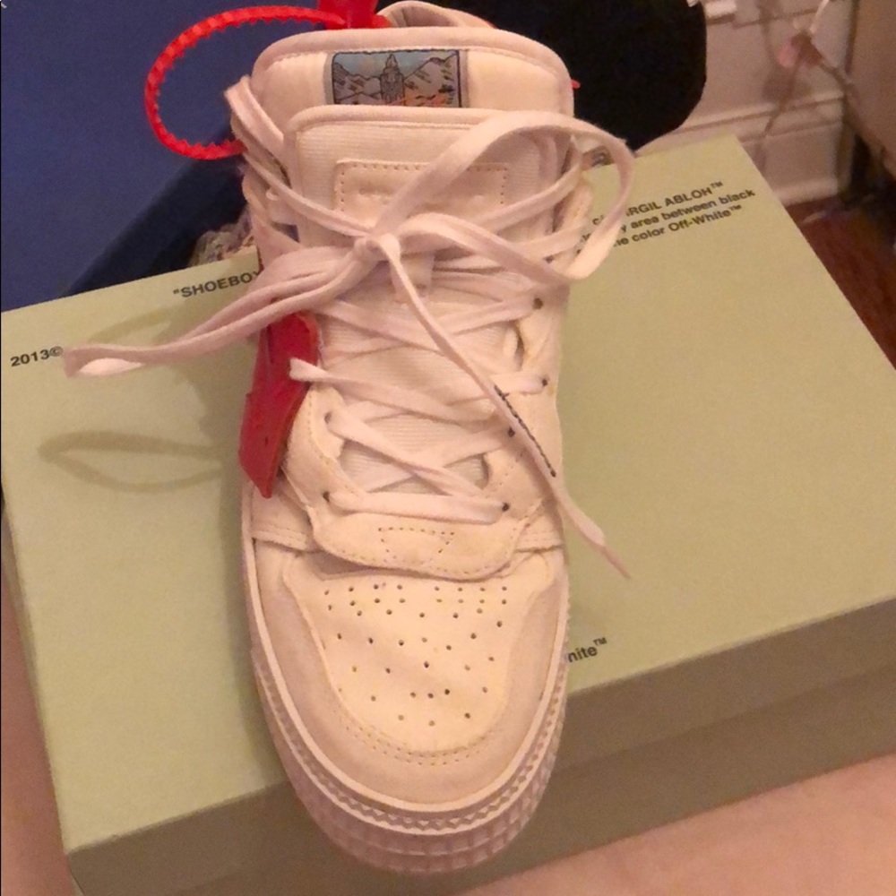 Off-White Sneakers - Picture 6 of 9